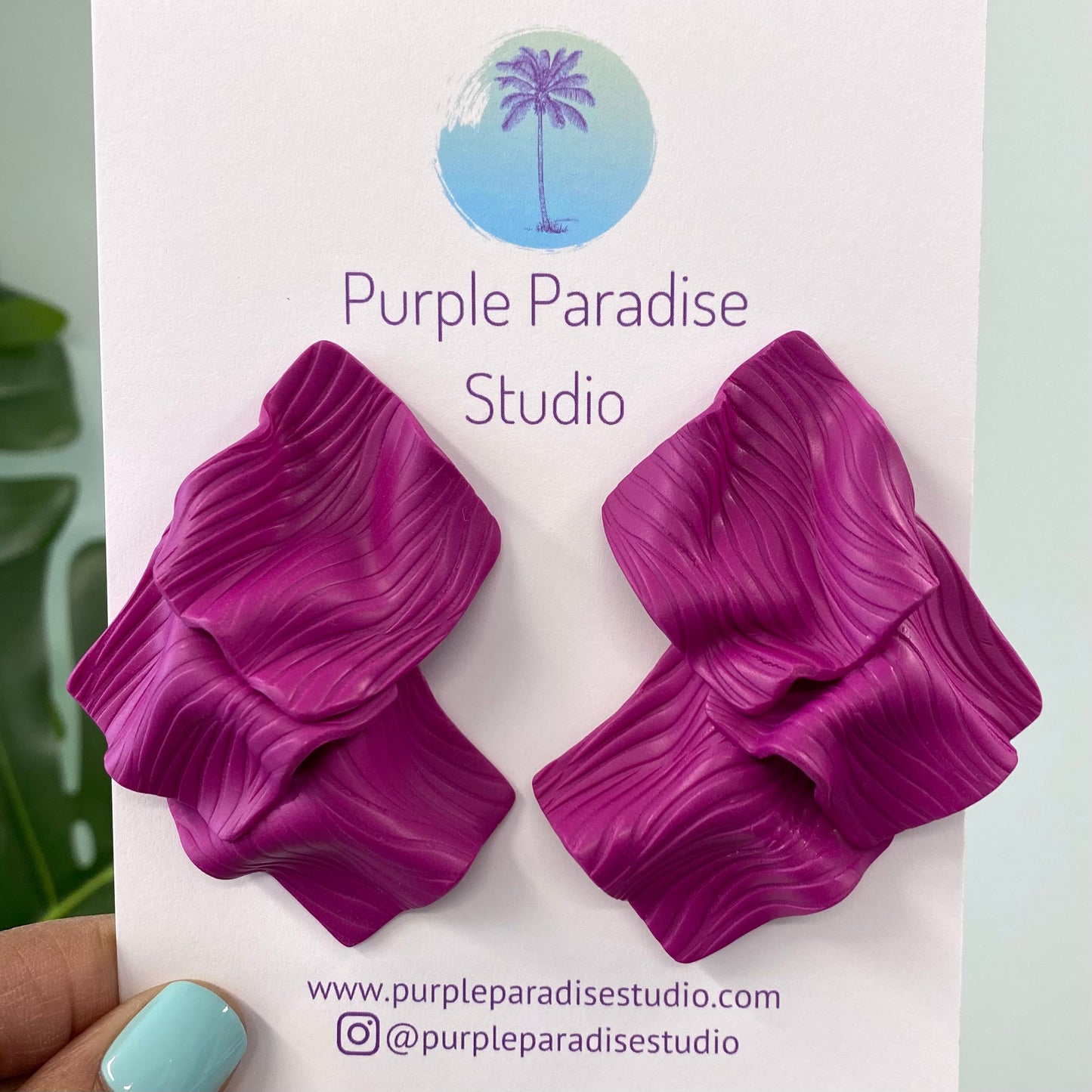 Cascading Drapes PREORDER