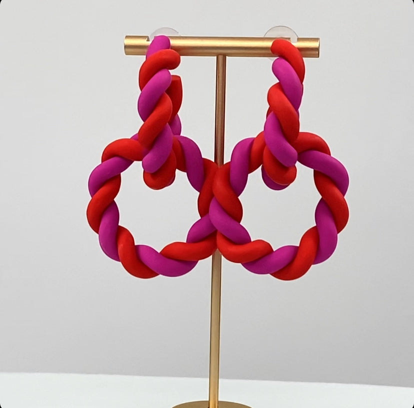 Convertible Twisted Links