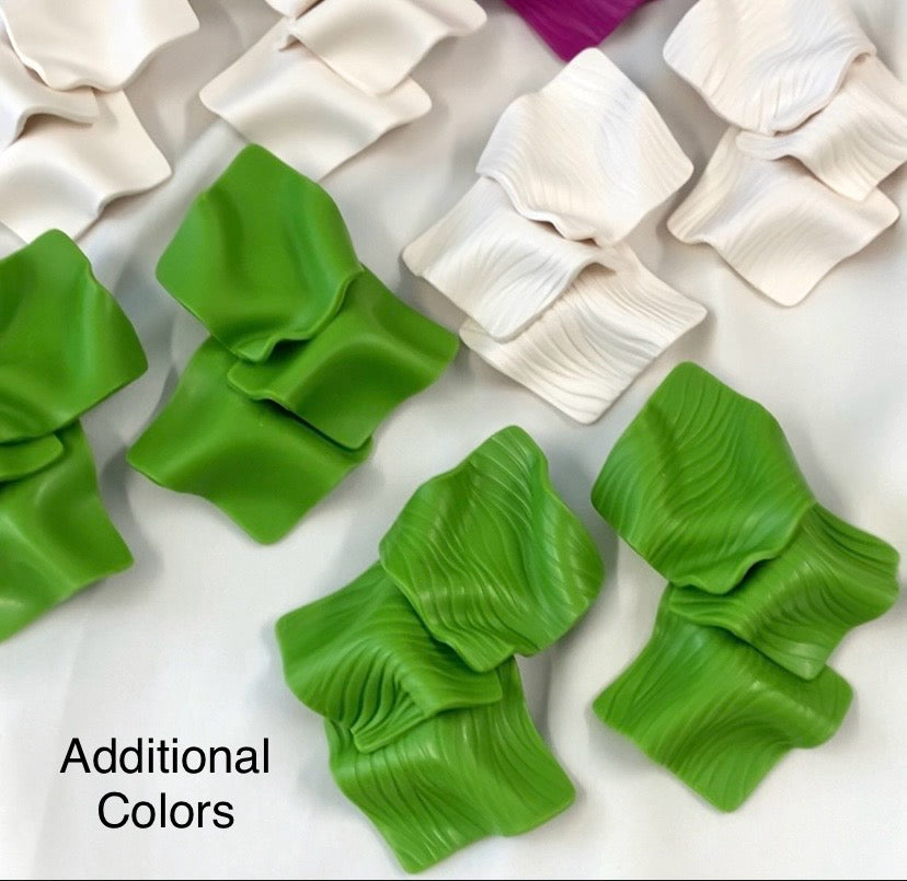 Cascading Drapes PREORDER