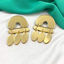 Load image into Gallery viewer, Mirrored Organic Arch Dangle
